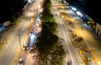 Modernização da iluminação pública e rede elétrica na avenida Durval de Góes Monteiro
