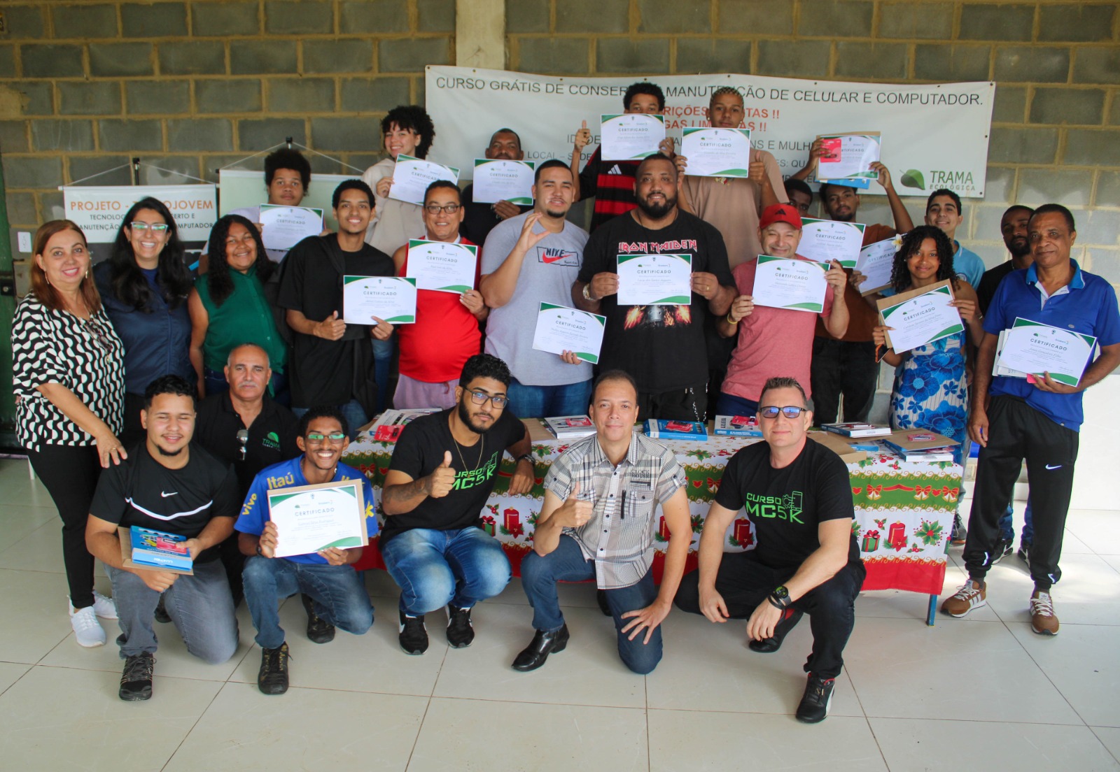 A Braskem celebrou, neste sábado, dia 26, a formatura de 22 alunos da comunidade que participaram da primeira edição do Projeto Tecnojovem.