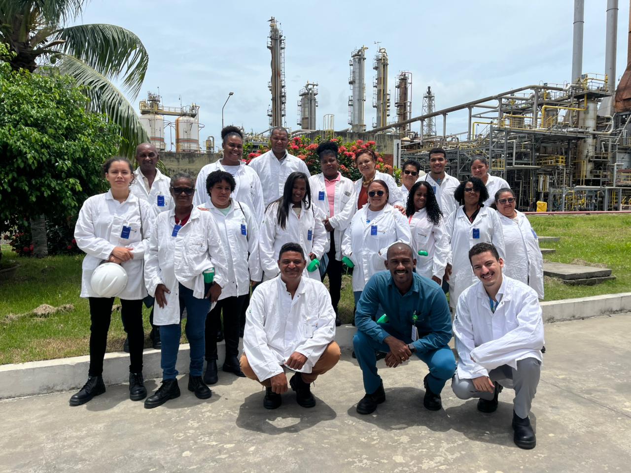 Lideranças comunitárias de Candeias visitam unidade da Braskem no Polo Industrial de Camaçari