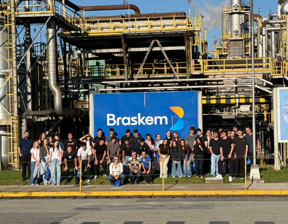  Braskem recebe estudantes da FGV em visita à unidade do ABC com foco em sustentabilidade