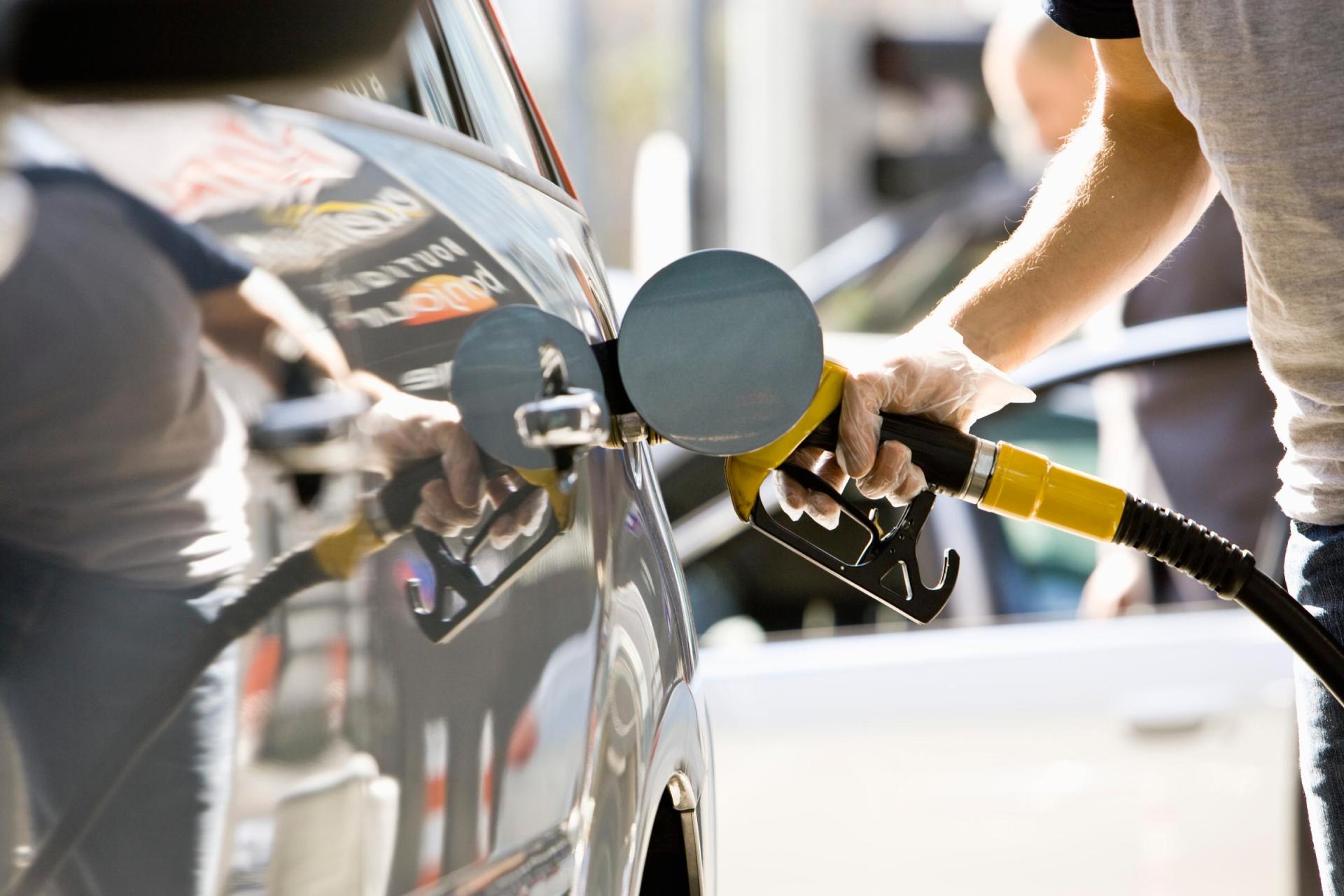 Gasolina Premium 100 llega al mercado para motores de alto desempeño