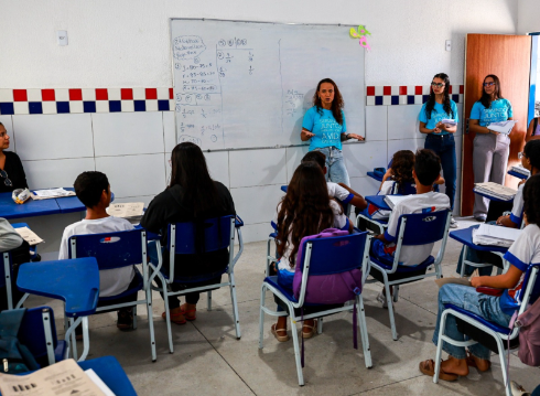 Estudantes de escola pública aprendem sobre educação ambiental e economia circular